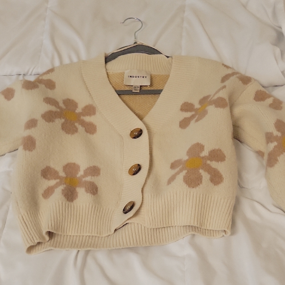 Cream Floral Women's Sweater